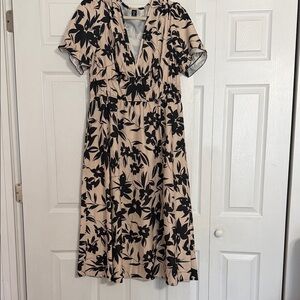 SHEIN Elegant Black and Cream Floral Midi Dress